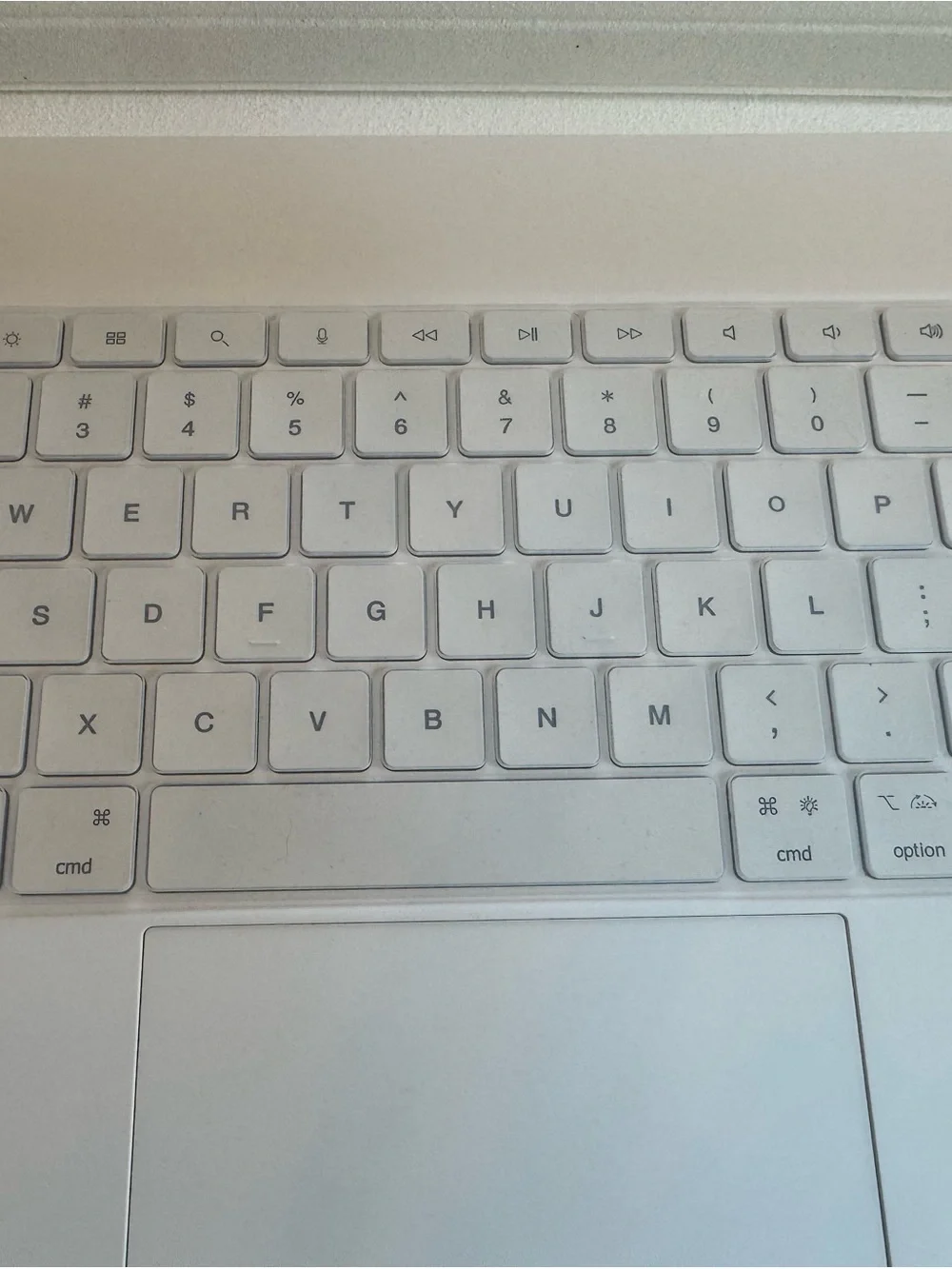 Wireless Bluetooth Keyboard and Case for Apple iPad 12.9/13 Pro - White